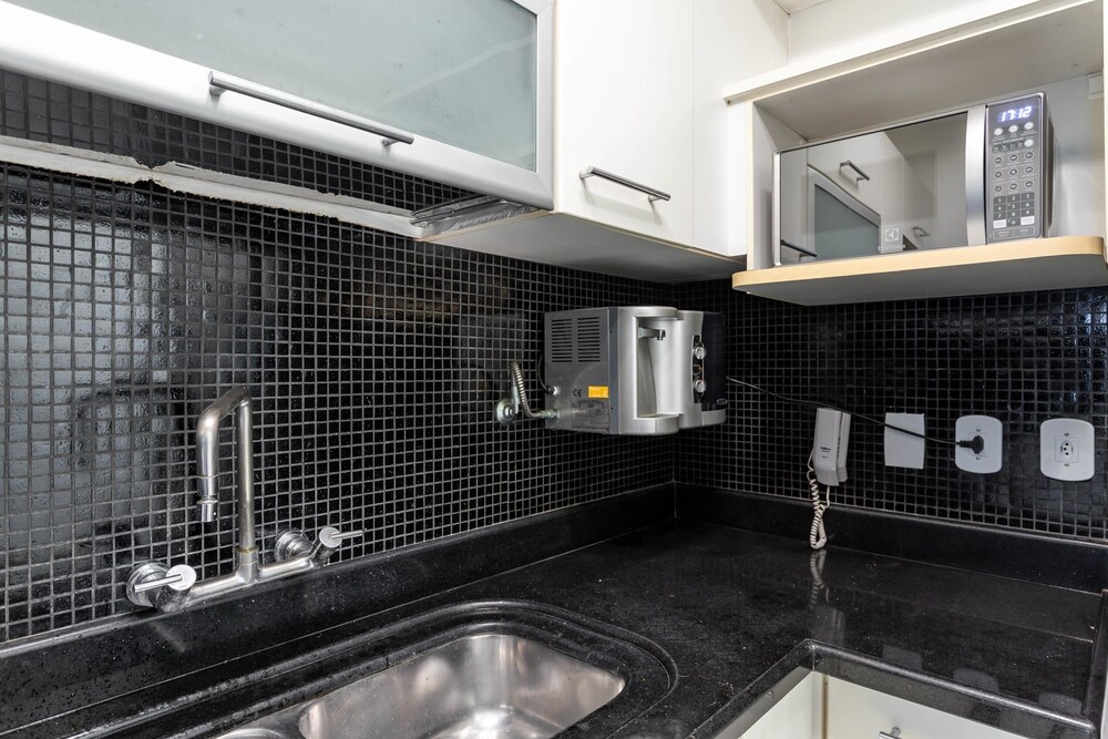 De Paiva - Modern 1-bedroom in Leblon