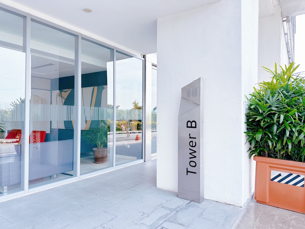 Silverscape Residence