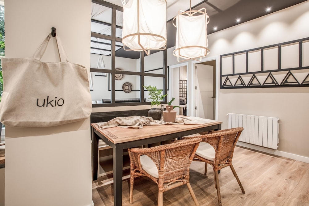 Kindo - 2 Bedrooms in Goya