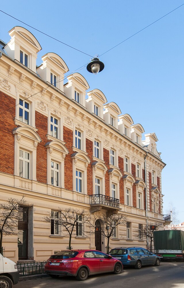 EchoDom 3 Apartments
