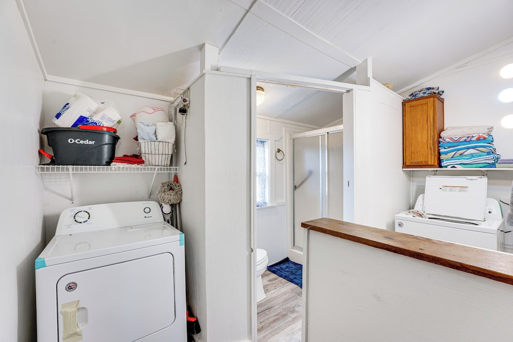 Gulf Coast Cottage w/ Beach Access: Fish & Paddle!