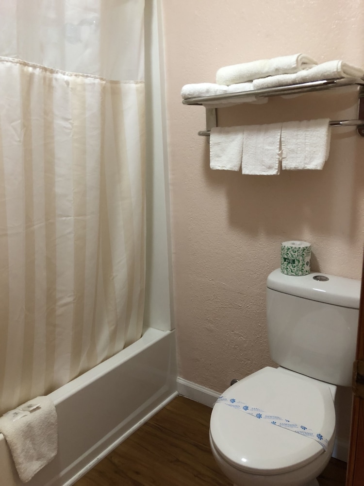 Budget Inn
