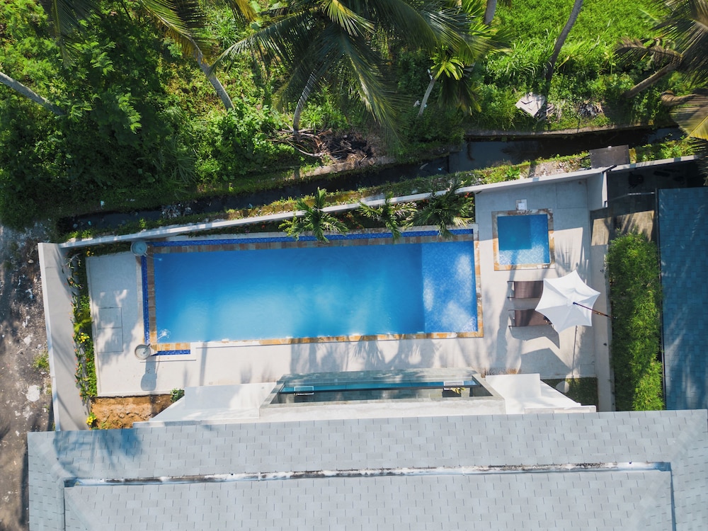 Himawari House