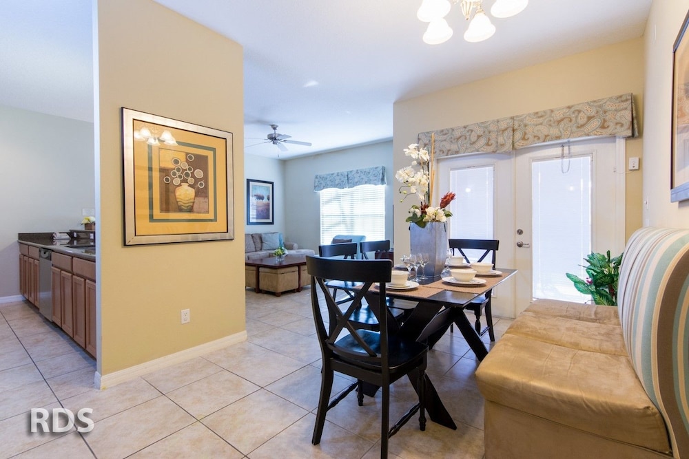 Paradise Palms Resort Orlando