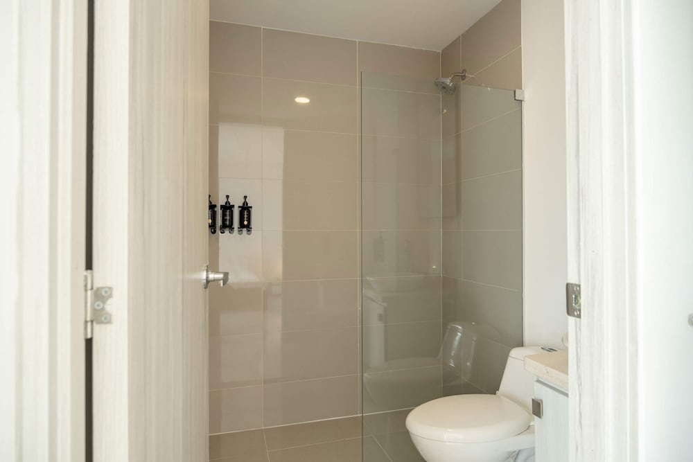 w Comfy 2BR w Ocean View and Pool in CTG