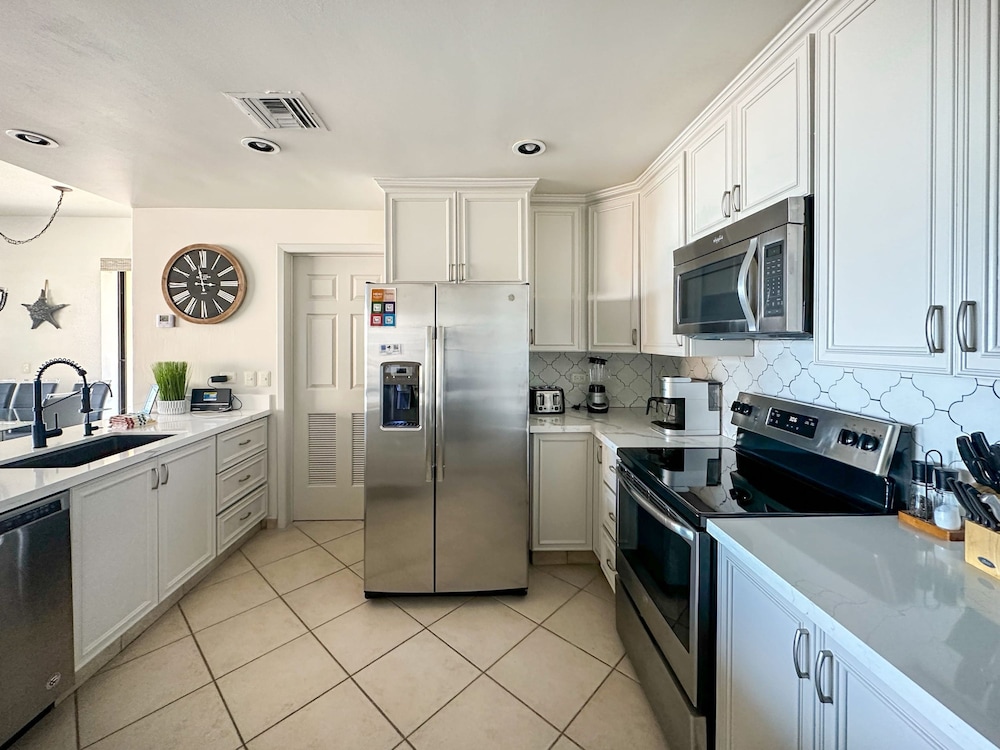 3BR Gem at Sandy Beach Area