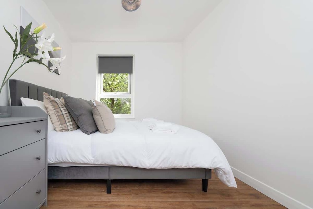 2bedroom Apartment-free Parking