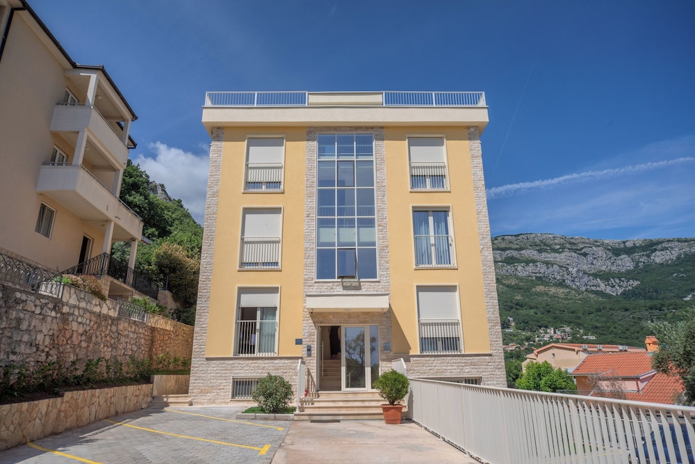 Apartments Bonazza