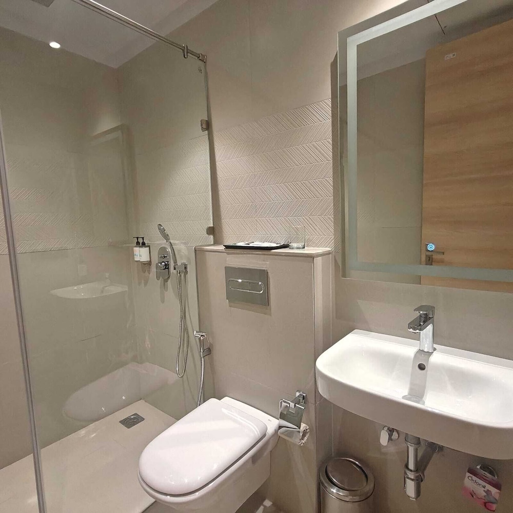 Bluestone Prime by The Cosy Hotels