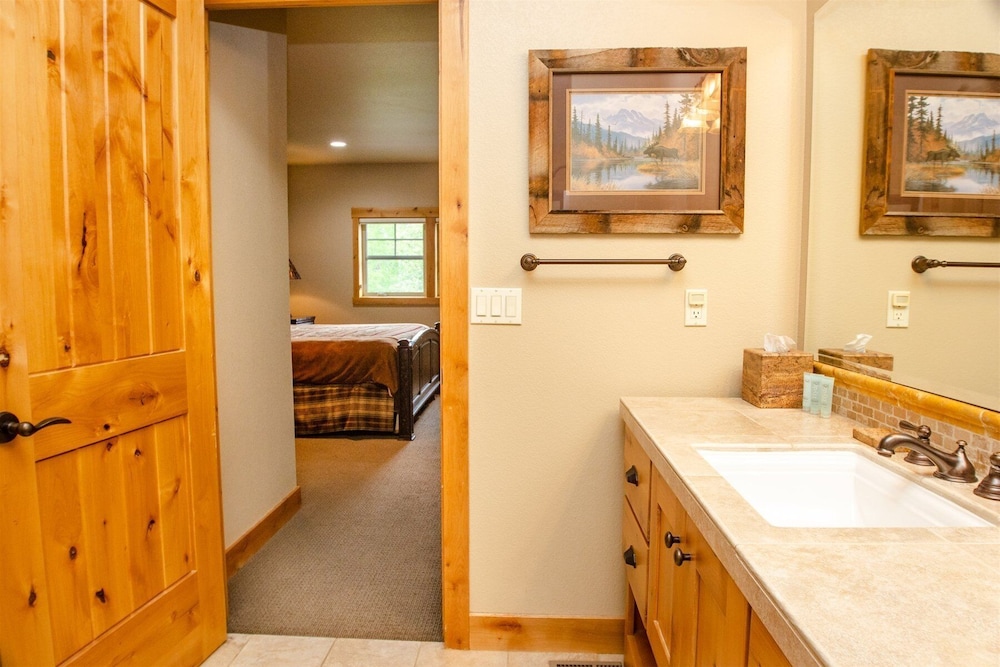 Vista 14 5 Bedroom Home