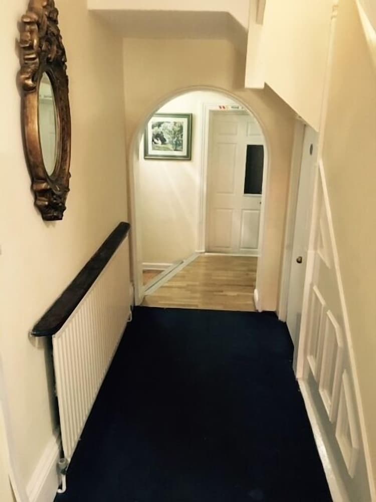 The Tudor House Hotel