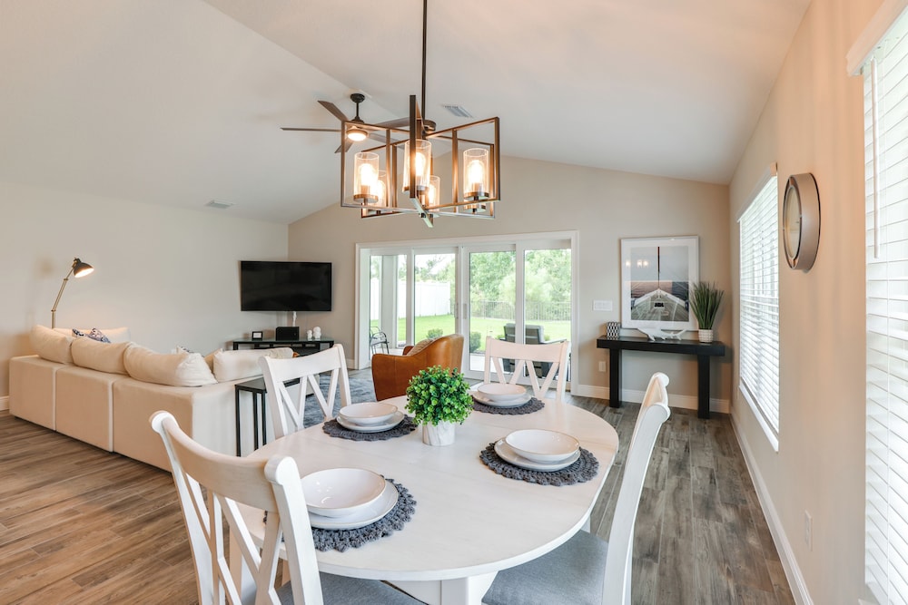 Golf Cart & Home Office: The Villages Retreat!
