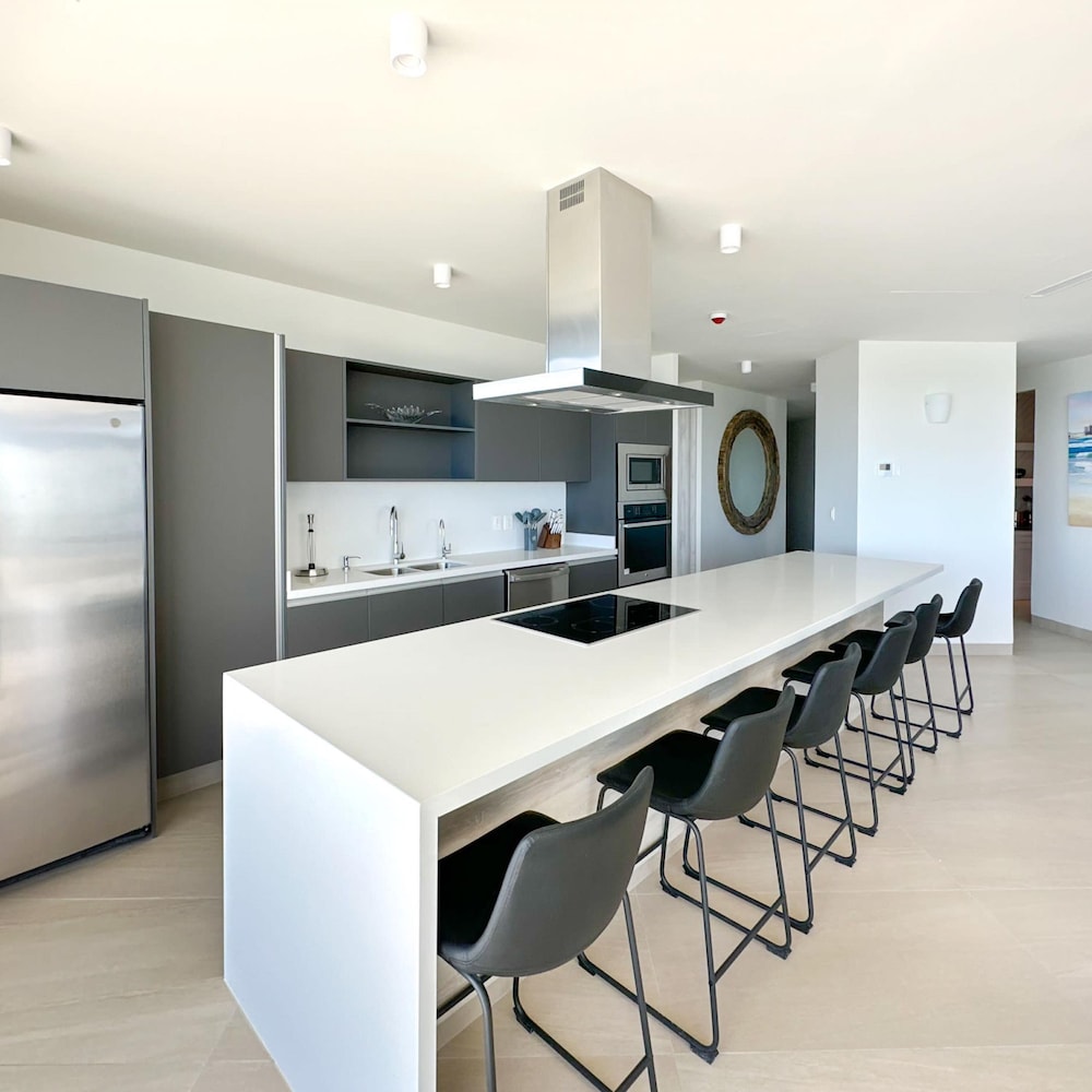Brand New 6 Bedroom Penthouse