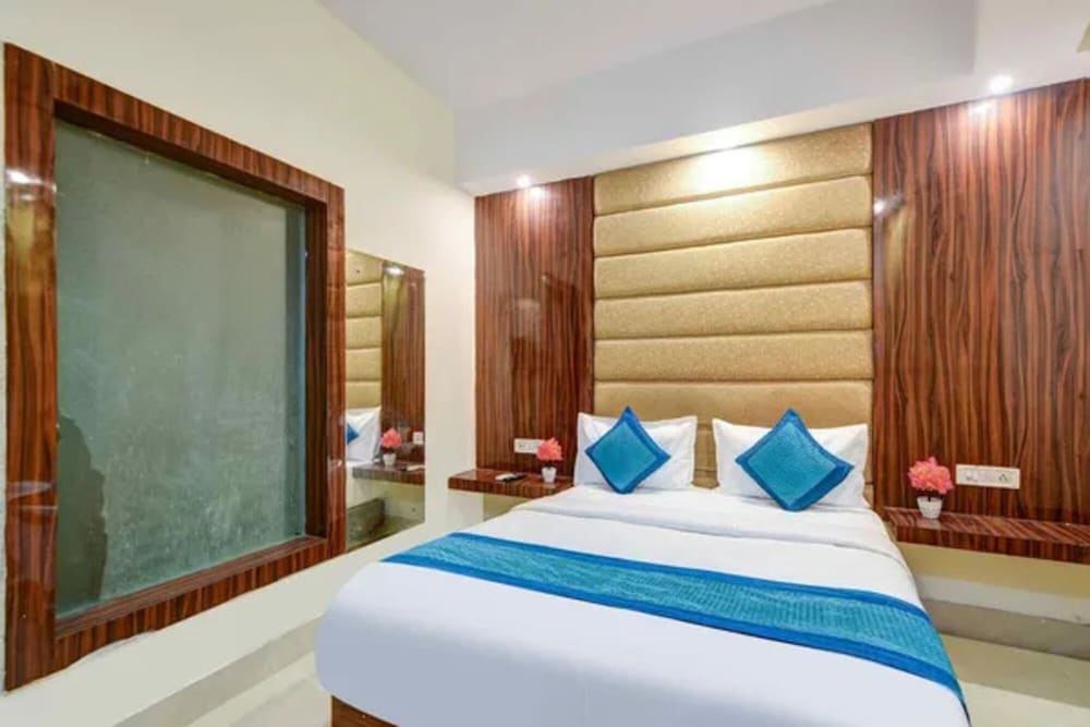 Fabhotel Golden Key Residency