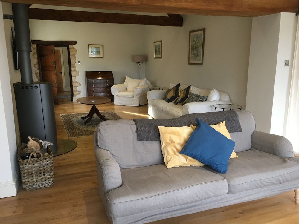 Stroud Vacations - The Retreat - Property Image 7