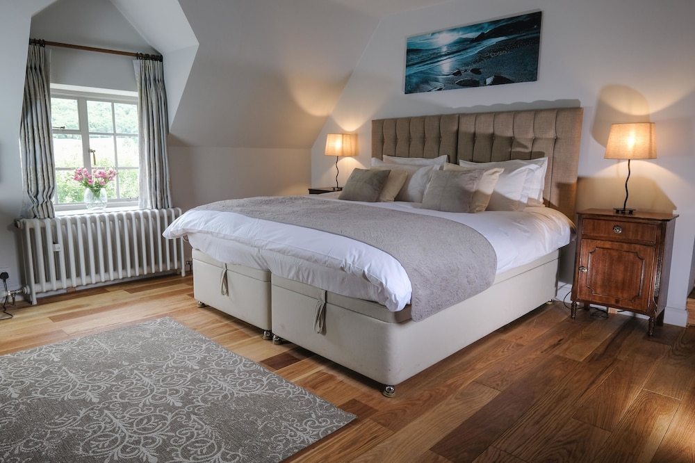Orchard Cottage view 2