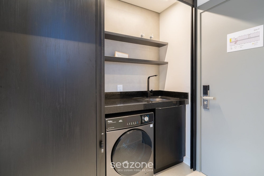 Modern and Fully Equipped Apartments Just Minutes From Lagoa da Conceicao and the Beach - VTD