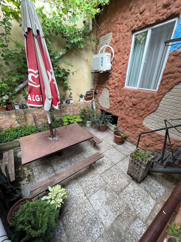 Hillside Guesthouse
