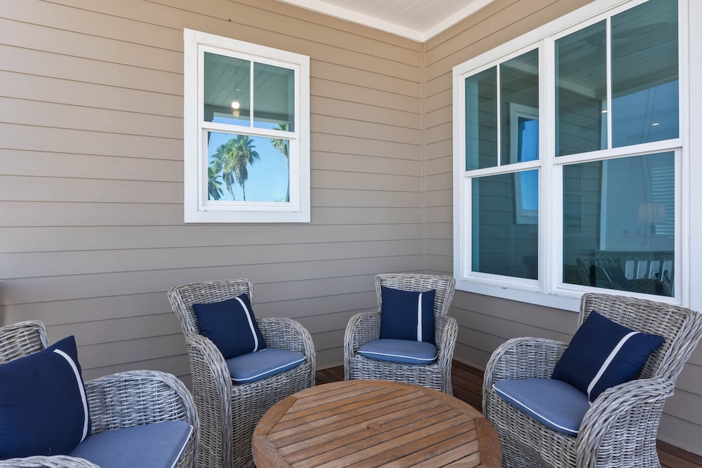 Grayt Digs by Avantstay Next to Beach Oceanview