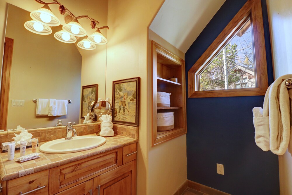 Peakside Escape 178 3 Bedroom Home
