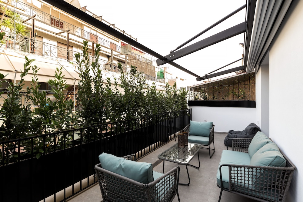 Elysan Urban Stays