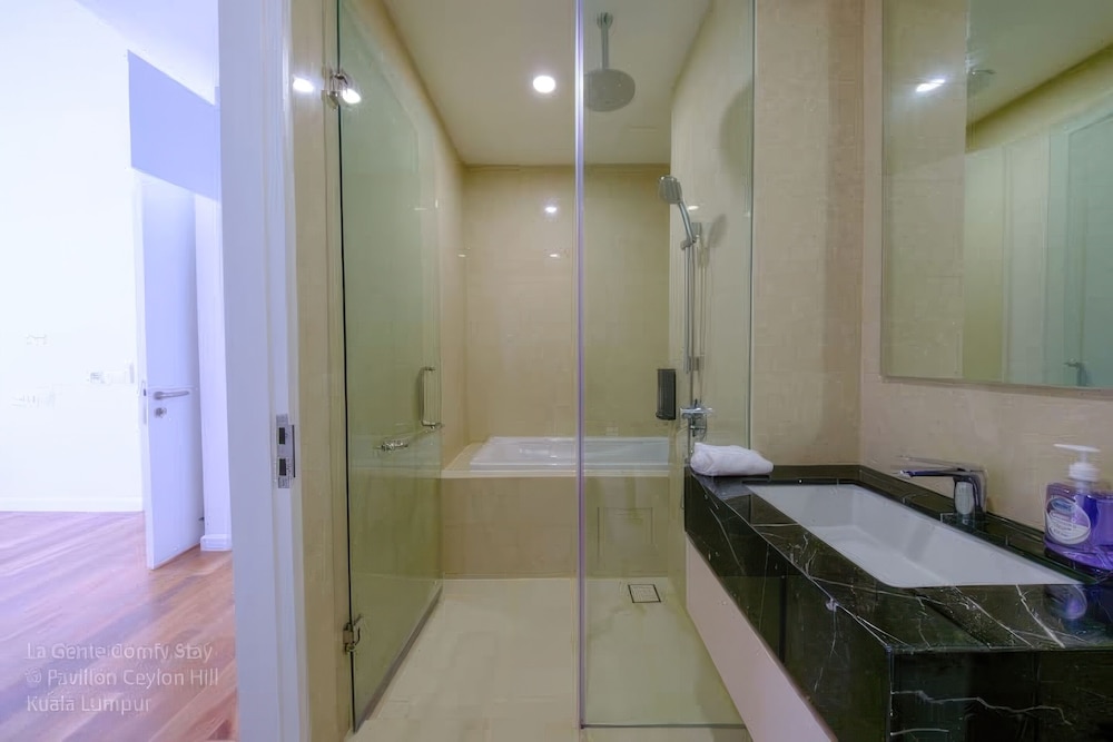 Pavilion Ceylon Hill Suites Apartments KL