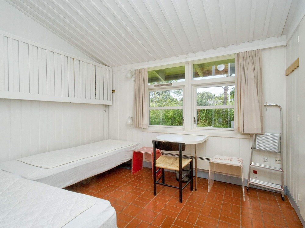 The Culloden is a Comfortable two Bedroom Apartment That Sleeps Four Adults