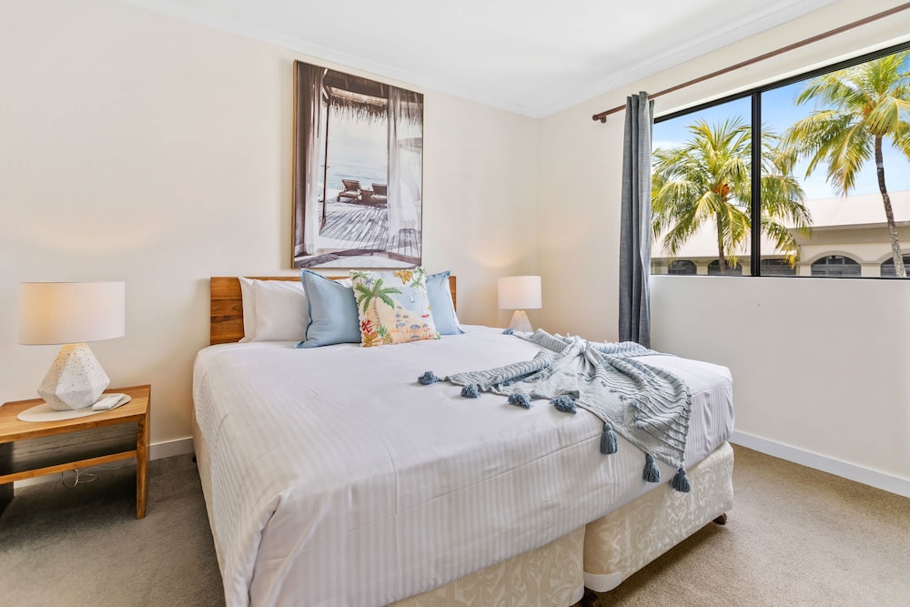 Salt Sand Retreat 1BR Resort Spa