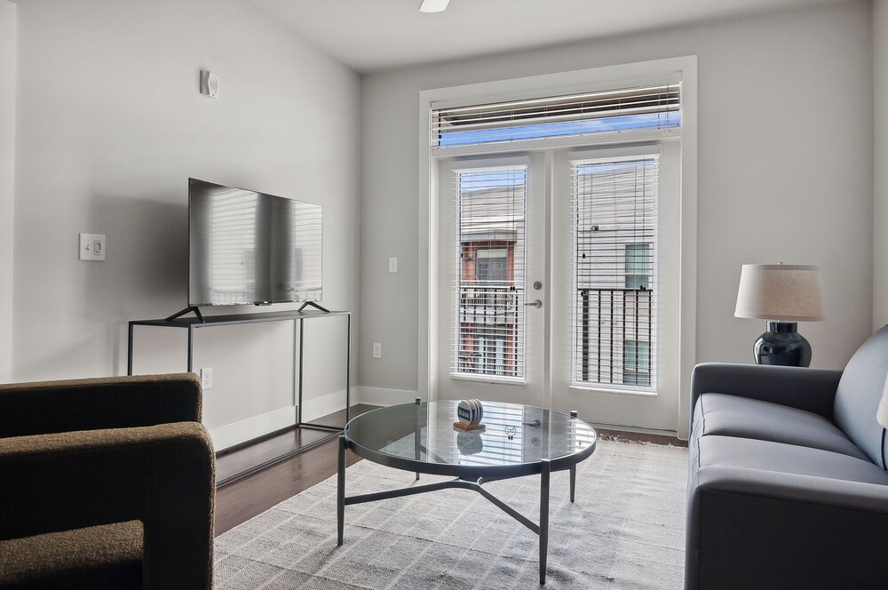 Charlotte Vacations - Kasa at Cortland NoDa Charlotte - Property Image 3