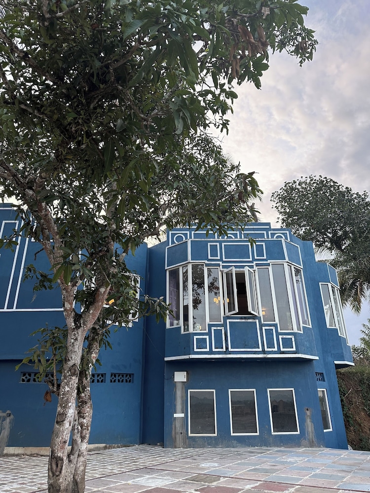 Munjoh Island House Suites and Spa