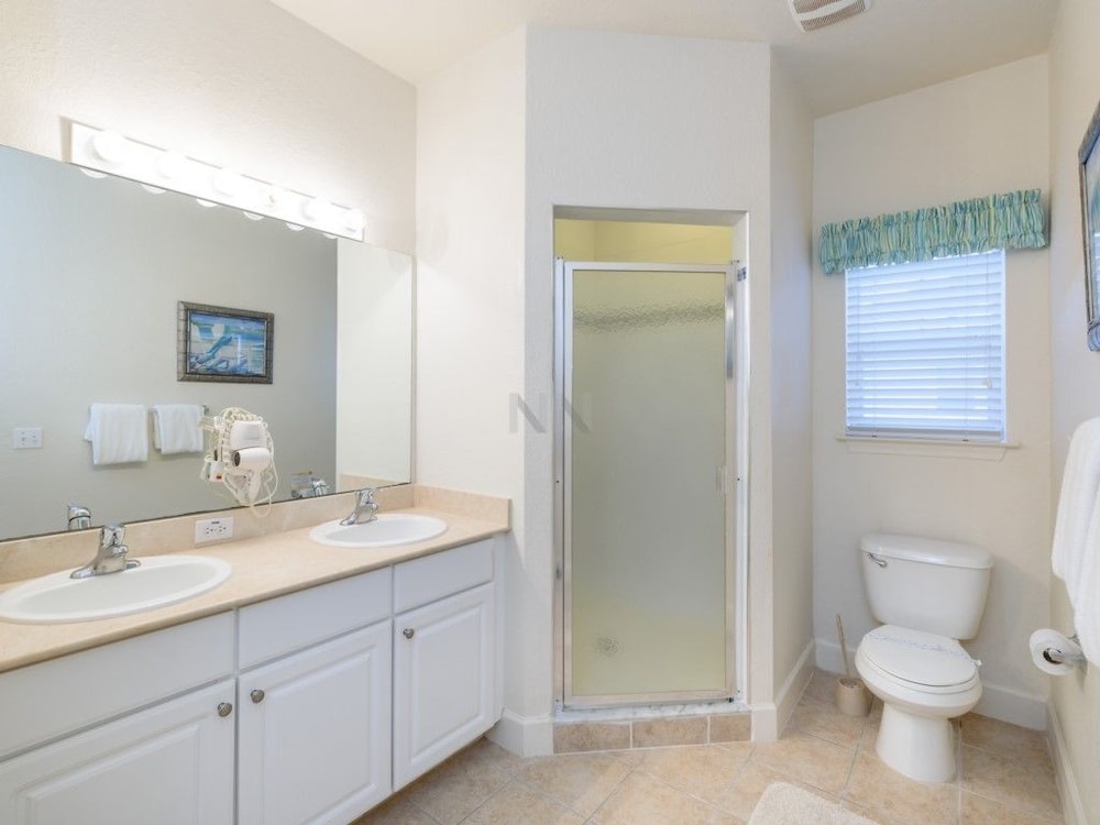 Fv88818 - Lucaya Village - 4 Bed 3 Baths Townhome