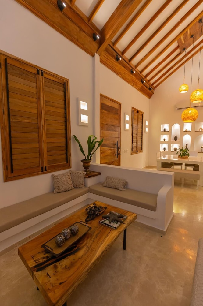 Casa Bali Castillo View Private Pool & R