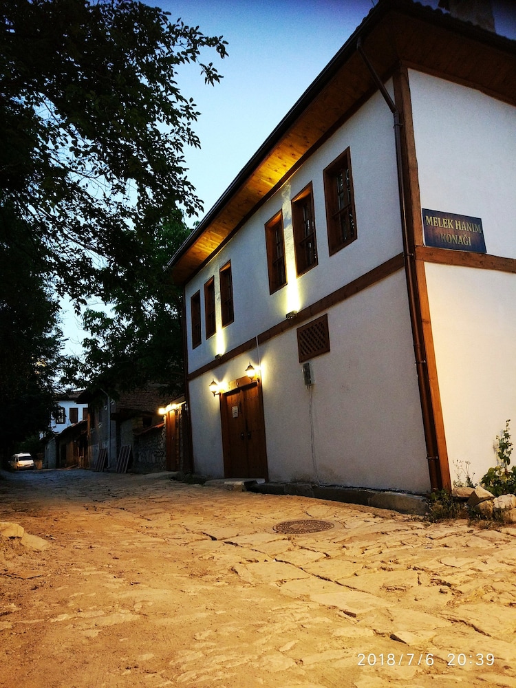 Melek Hanim Konagi