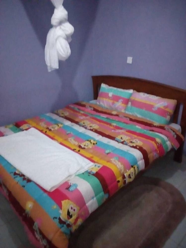 Batian Guest Hotel