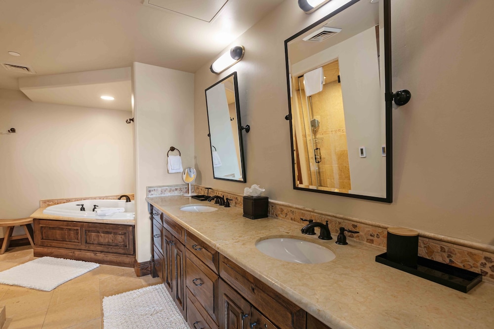 706 - Three Bedroom Deluxe Silver Strike 3 Condo