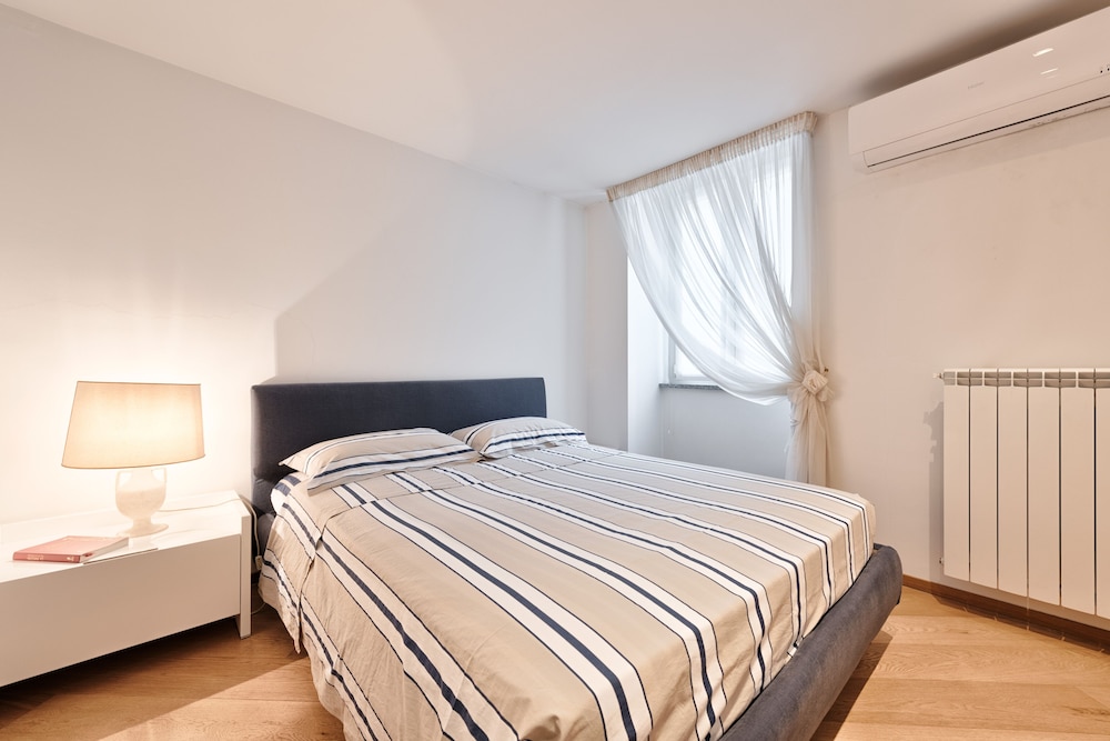 Piazza Savoia Stylish Flat view 4