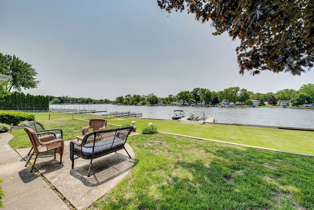 Riverfront Retreat w/ Dock & Kayaks in Mchenry