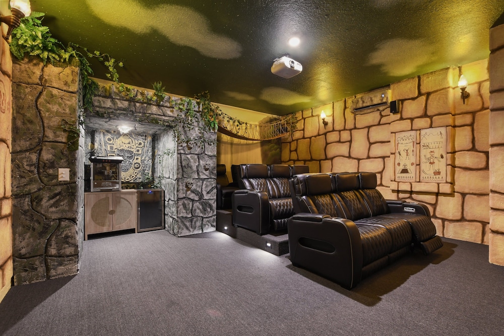 Luxury Stay: Pool, Games, Themed Rooms