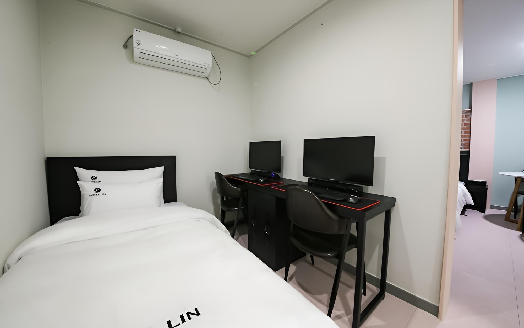 Gunsan Hotel Lin view 2