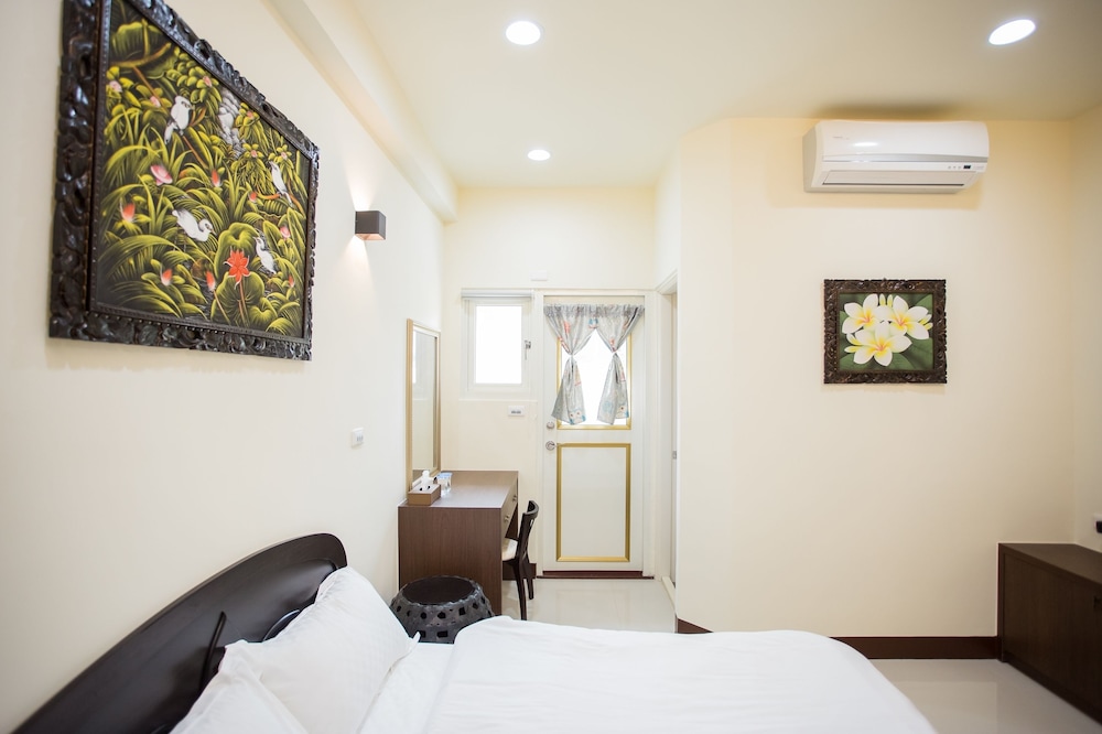 Village150 B&B