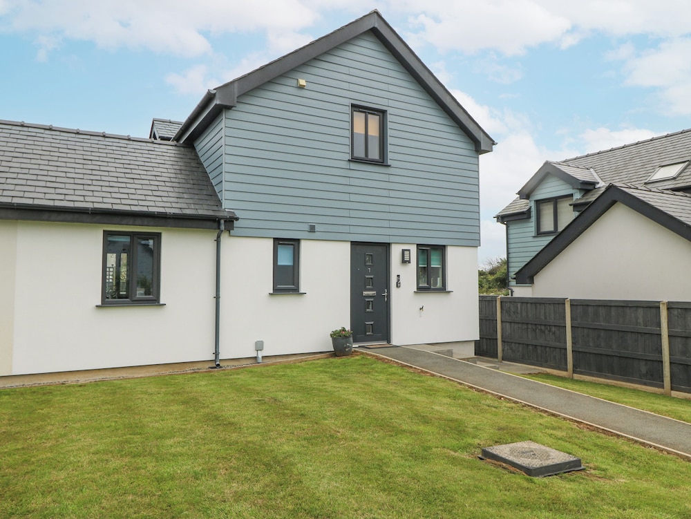 7 Parc Delfryn