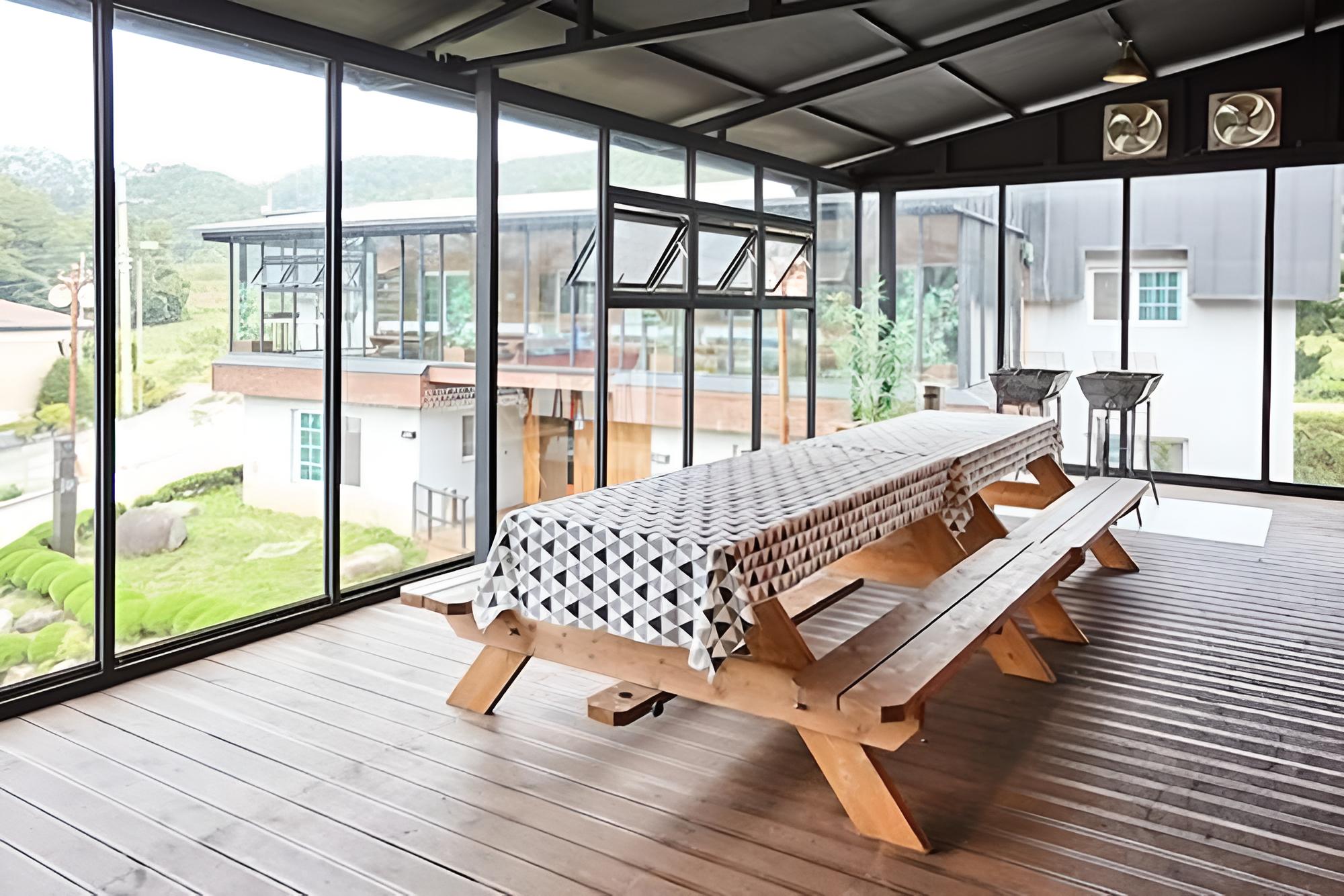 Cheongju Okhwayongsojelpyeong Pension