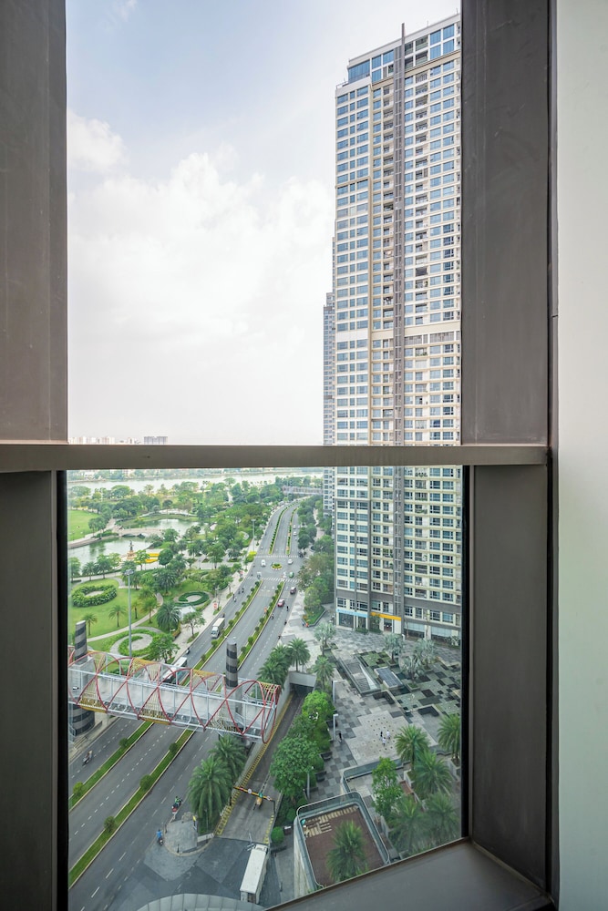 Landmark 81 & Vinhomes - ZEN Saigon Citypoint.