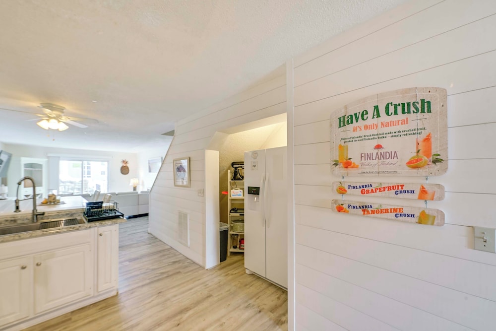 Steps to Rehoboth Bay Marina! Condo w/ Pool Access