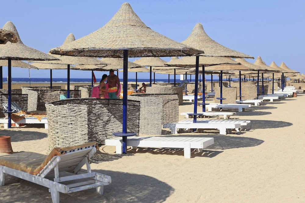 Pensee Royal Garden Beach Resort