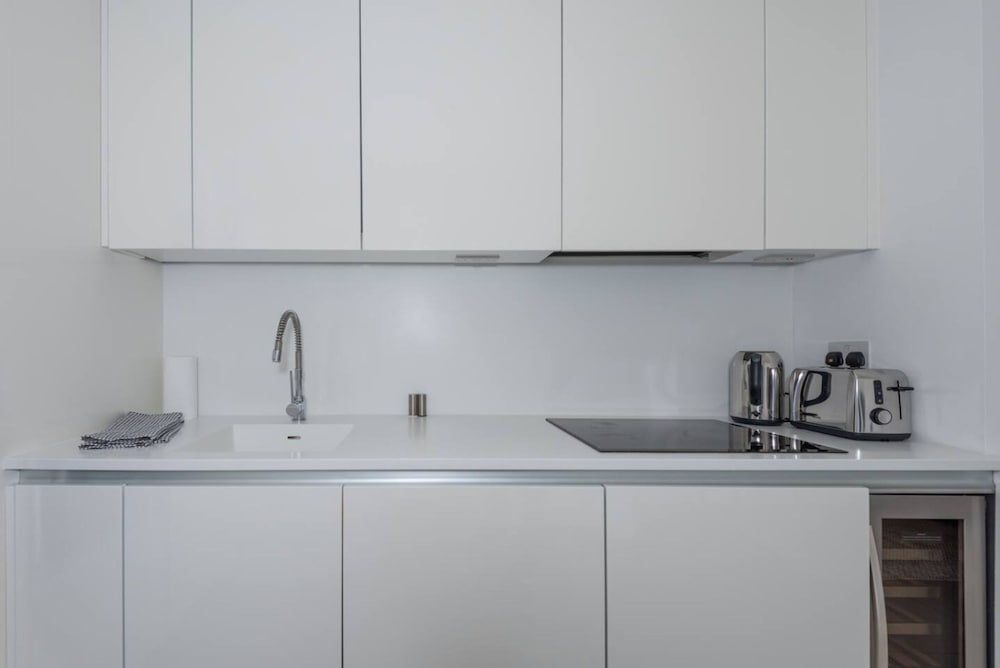 Old Street - Sleek Apartment