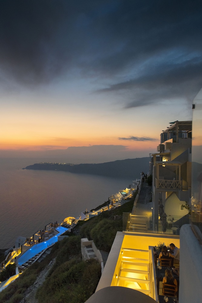 Hotel Pearl on the Cliff Hotel & Suites by Pearl Hotel Collection