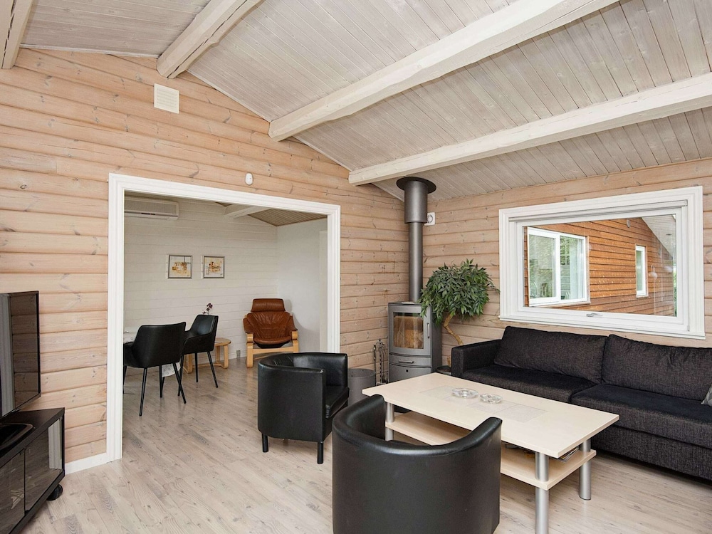 10 Person Holiday Home in Juelsminde-by Traum view 5