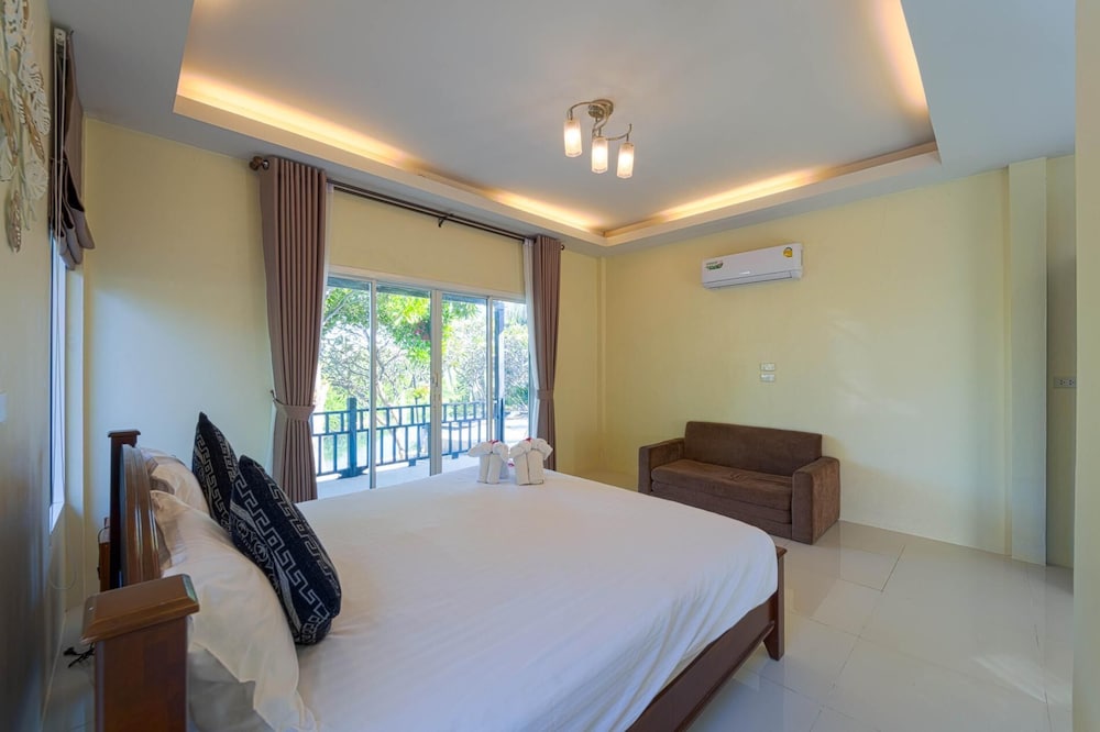 Fantastic 7 Bungalow Private Resort BR7