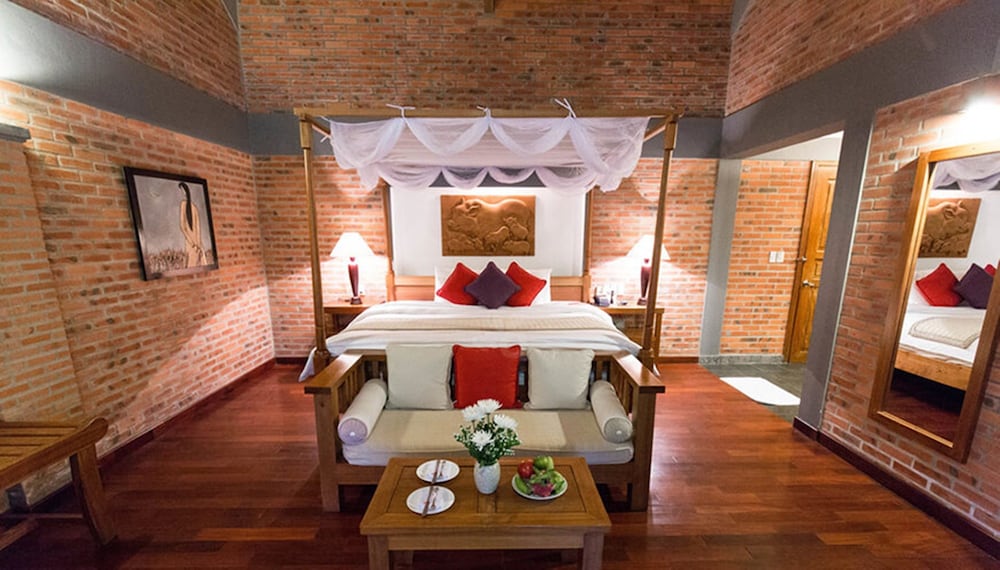 Pilgrimage Village Resort & Spa 11